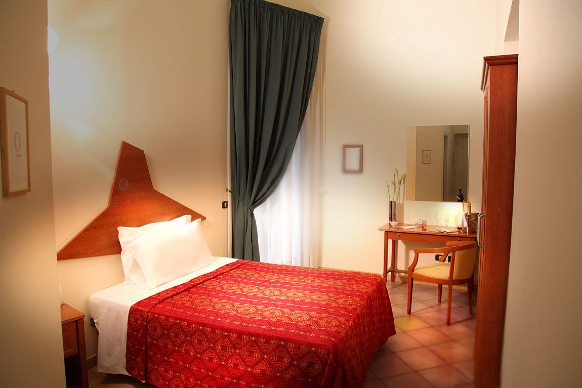 Caravaggio Hotel Νάπολη Εξωτερικό φωτογραφία