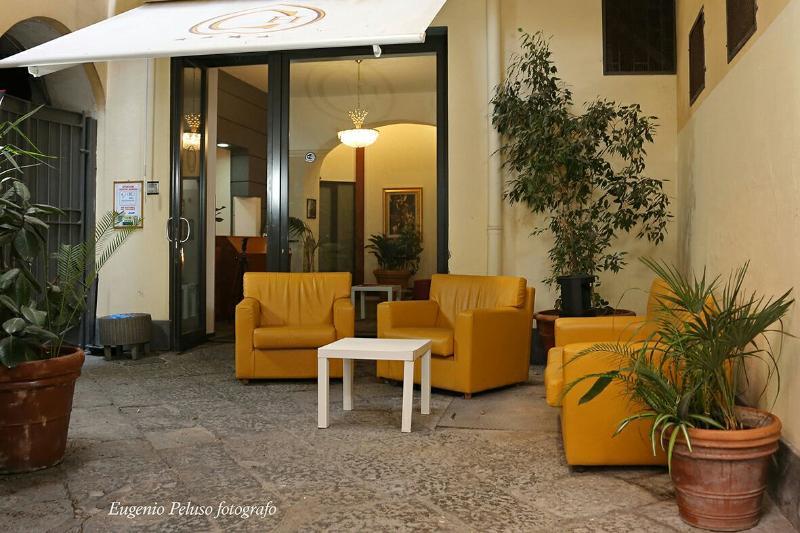 Caravaggio Hotel Νάπολη Εξωτερικό φωτογραφία